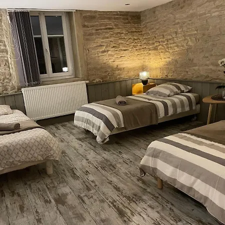 L Institut Apartment