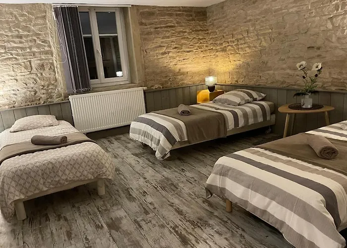 L Institut Apartment